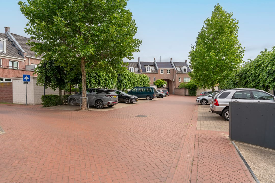 Photo 31 of Middellaan 30