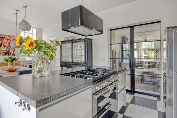 Photo 3 of Bandalaan 1