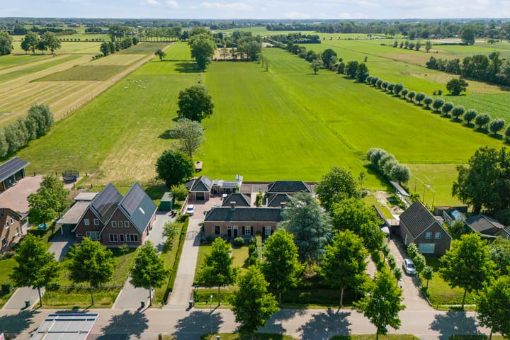 Photo 3 of Middendijk 48