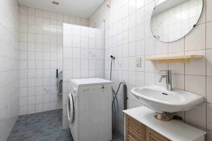 Photo 20 of Middendijk 48