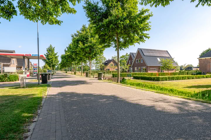 Photo 39 of Middendijk 48