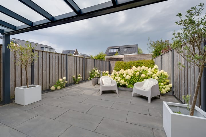 Photo 20 of Jean Lotenpad 23