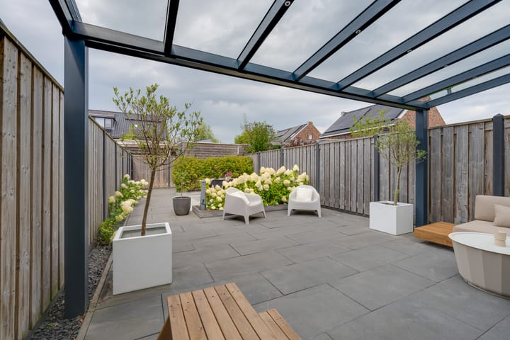 Photo 19 of Jean Lotenpad 23