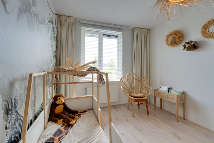 Photo 32 of Jean Lotenpad 23