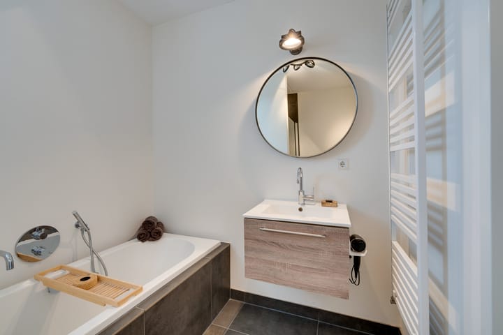 Photo 41 of Jean Lotenpad 23