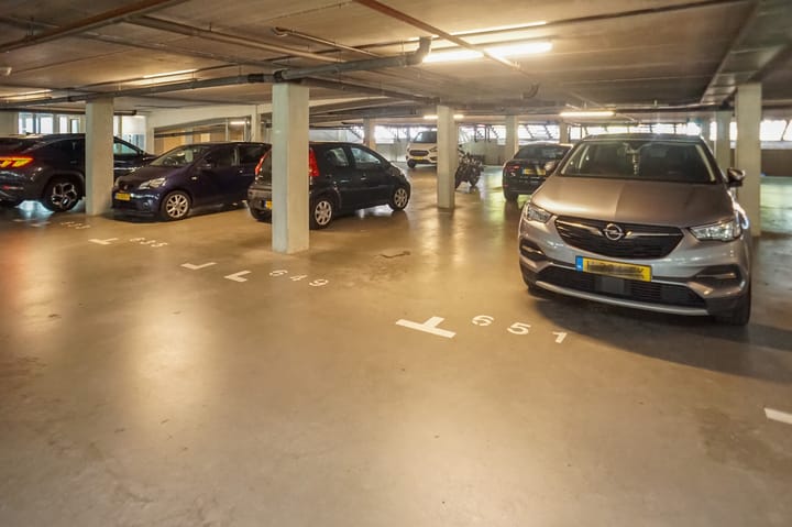 Foto 30 van Osdorper Ban 649