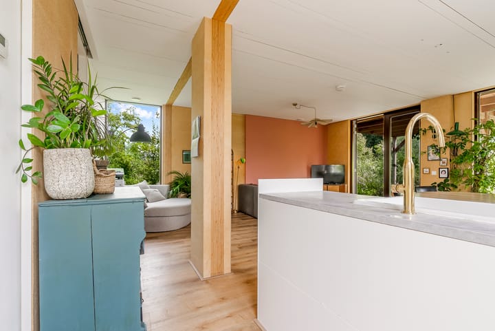 Foto 5 van John Lockeweg 17