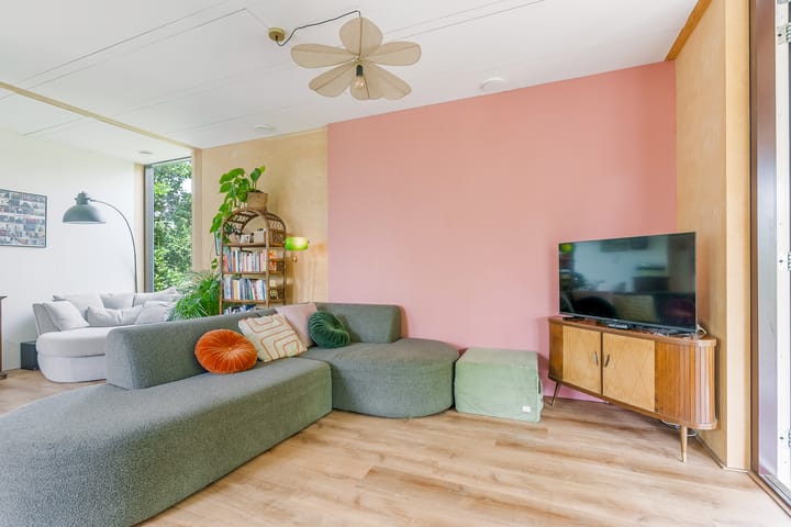 Foto 8 van John Lockeweg 17