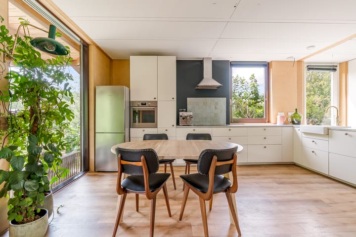 Foto 11 van John Lockeweg 17