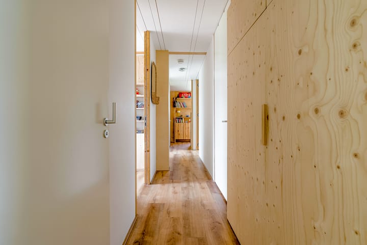 Foto 15 van John Lockeweg 17