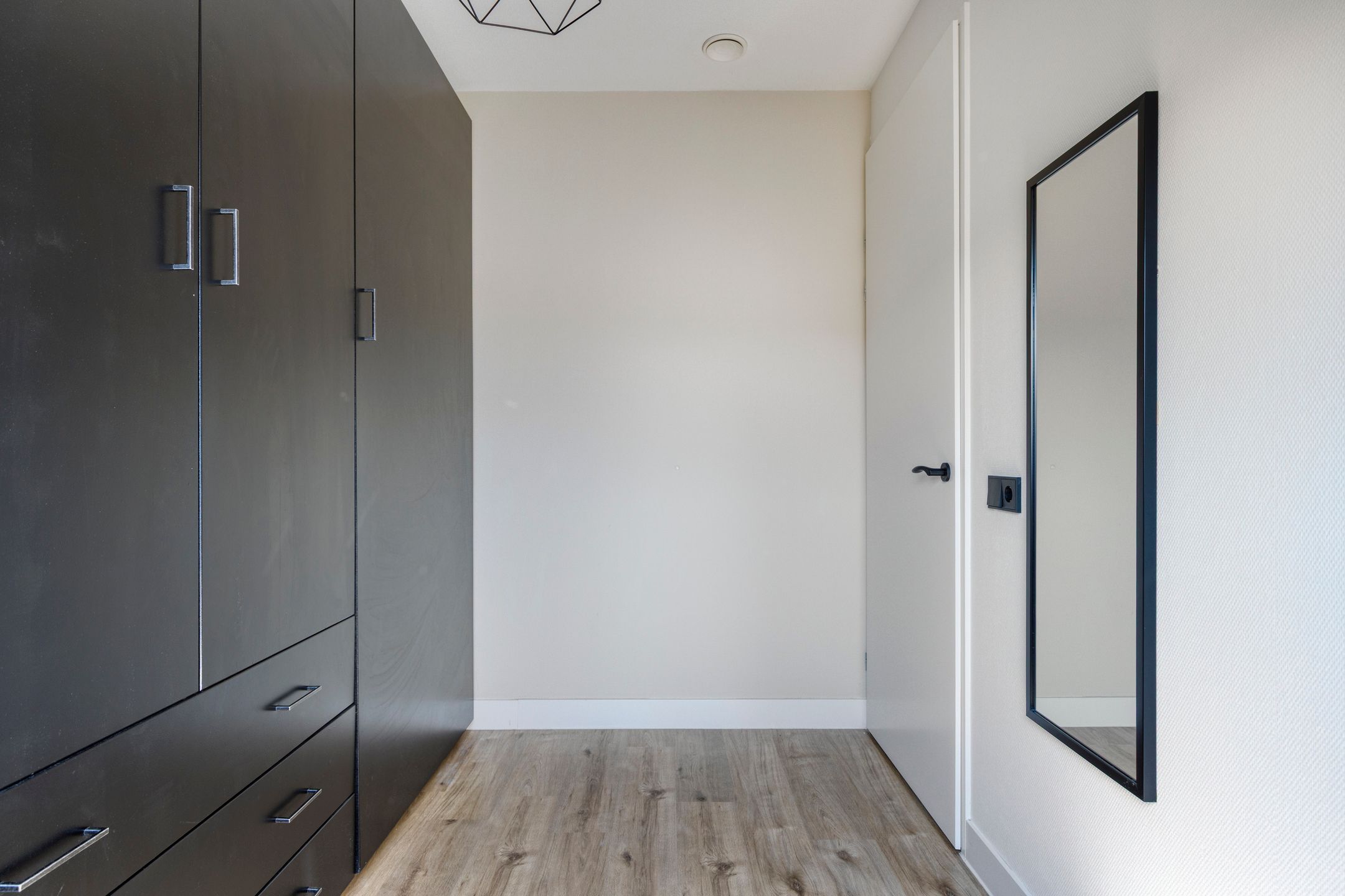 Foto 24 van Skimmiastraat 8