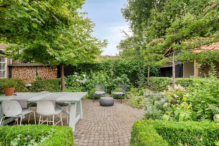 Foto 42 van Ambonstraat 9