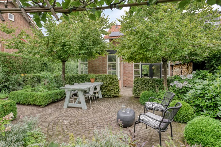 Foto 49 van Ambonstraat 9