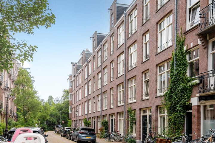 Photo 18 of Jan Bernardusstraat 18-4L