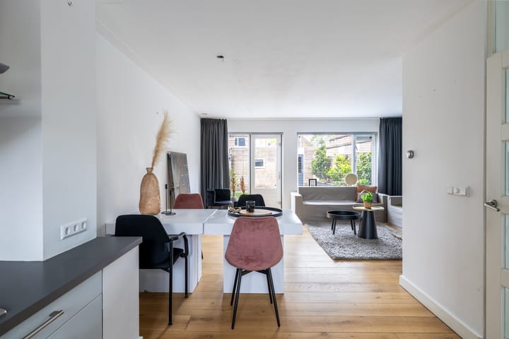 Foto 2 van Den Elst 15