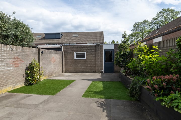 Foto 5 van Den Elst 15