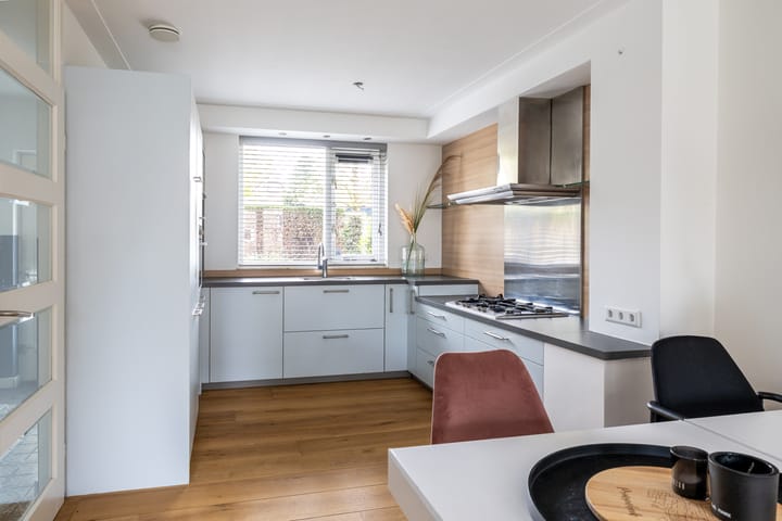 Foto 13 van Den Elst 15