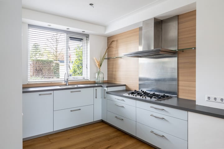 Foto 14 van Den Elst 15