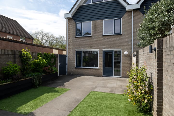 Foto 30 van Den Elst 15