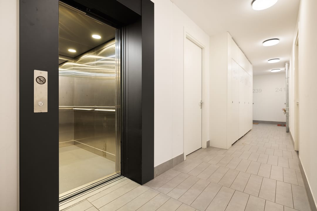 Photo 7 of Isaac Titsinghkade 239