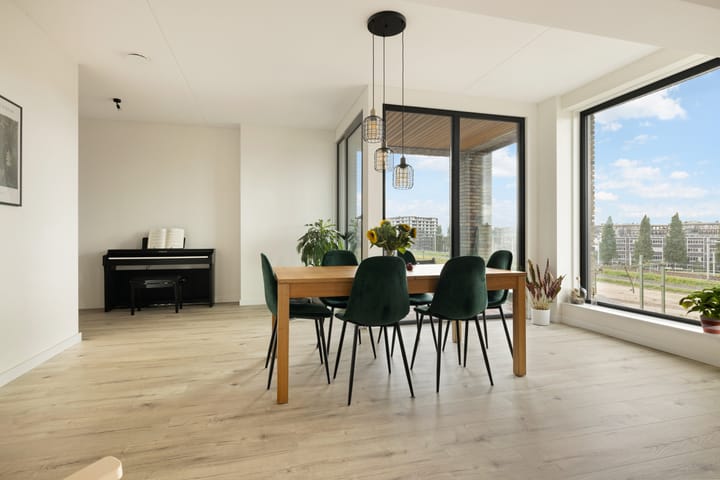 Foto 9 van Isaac Titsinghkade 239