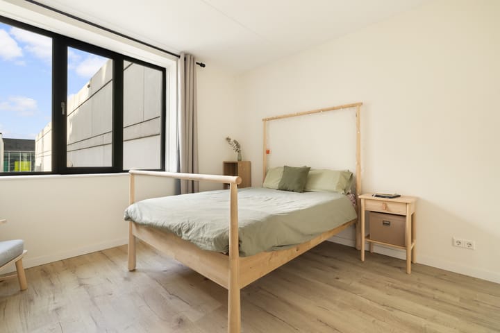 Foto 24 van Isaac Titsinghkade 239