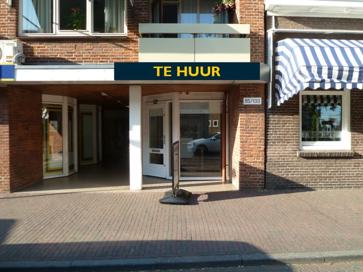 Dam 135, Alblasserdam