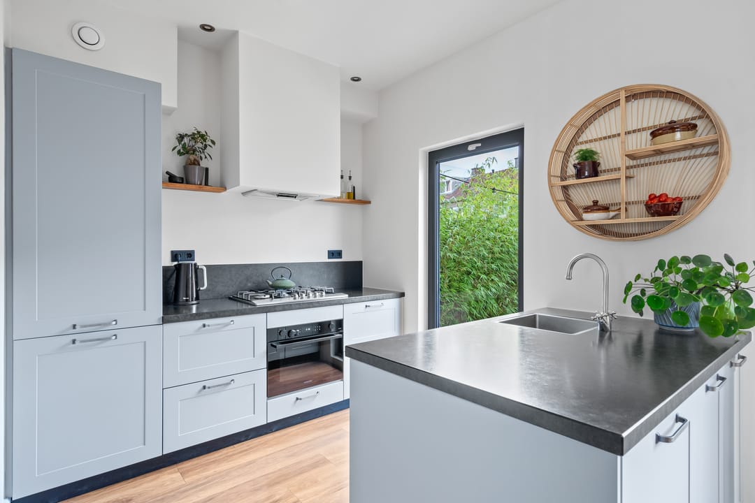 Photo 17 of Van der Steenstraat 13