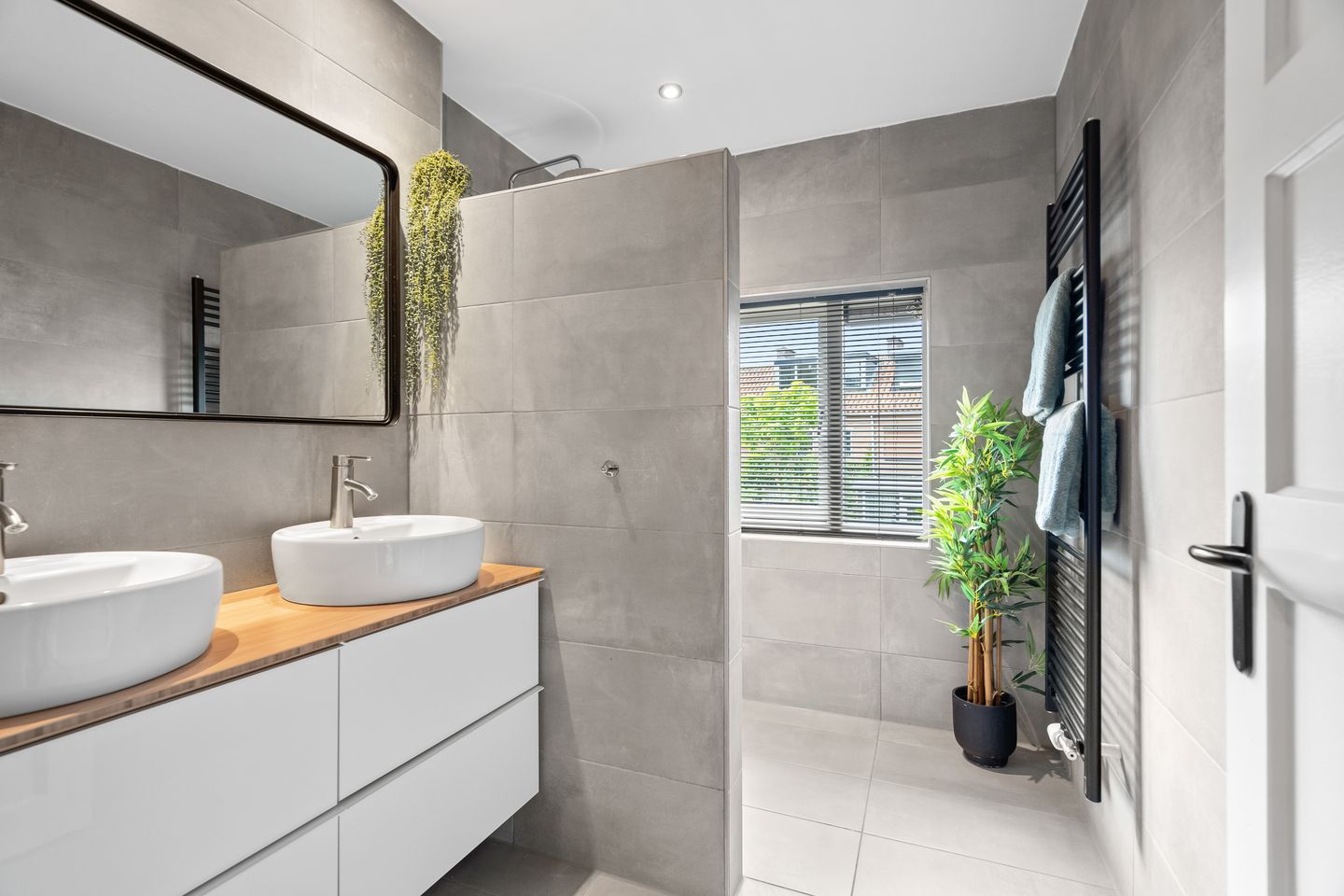 Photo 35 of Van der Steenstraat 13