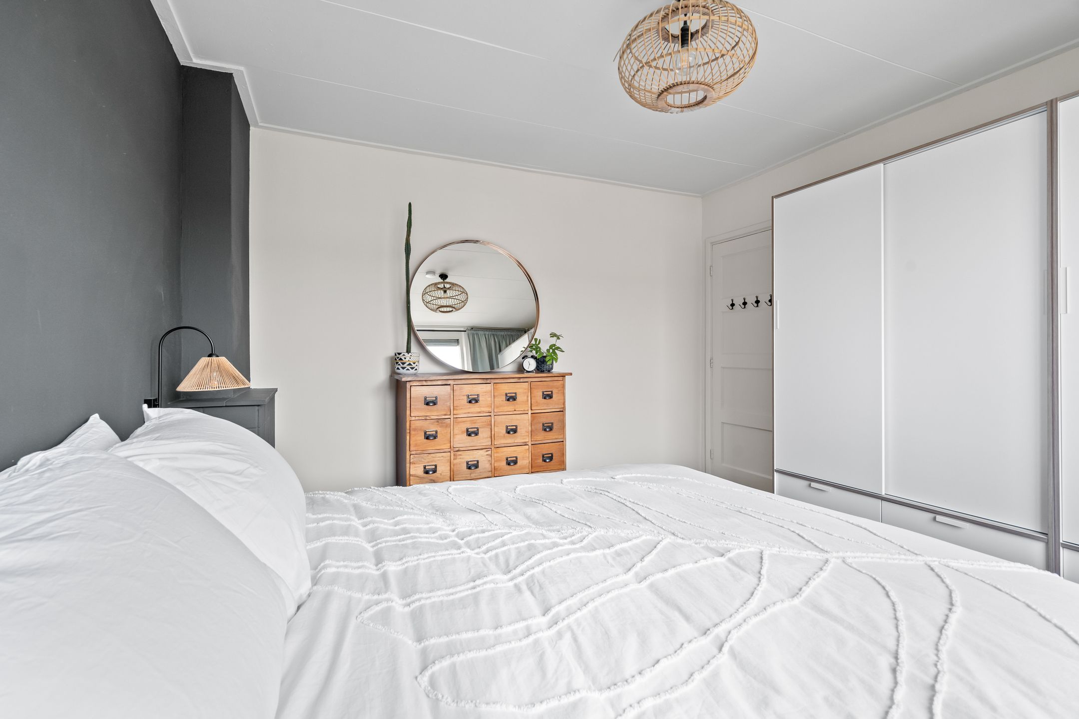 Photo 42 of Van der Steenstraat 13