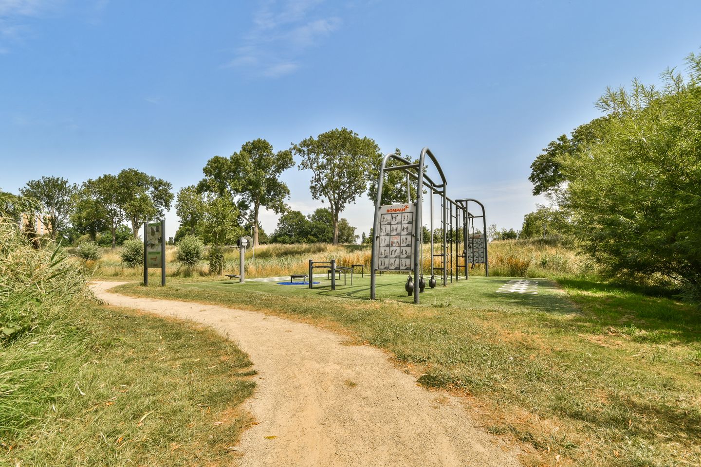 Photo 35 of Vlinderslag 22