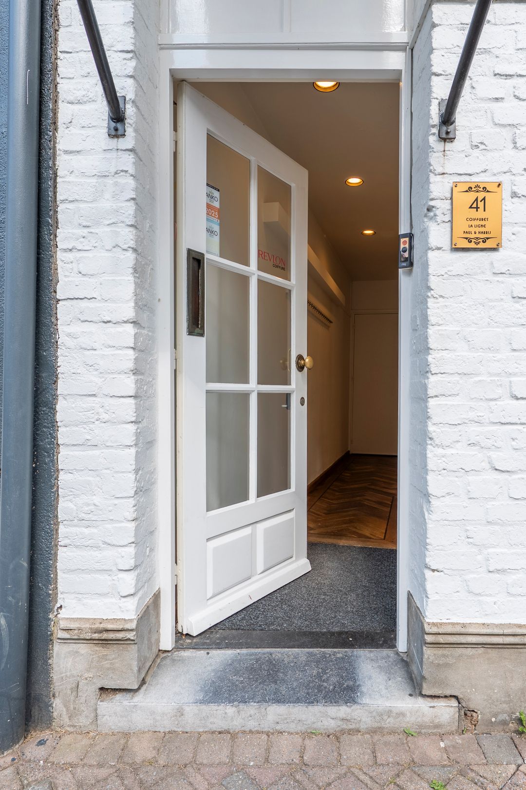 Photo 2 of Dorpstraat 41