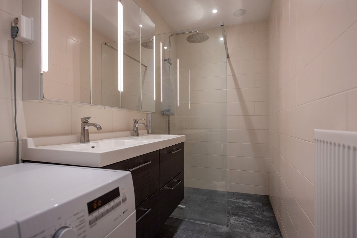 Foto 19 van Van der Helststraat 121