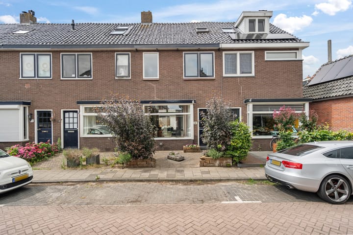 Foto 1 van Dahliastraat 4