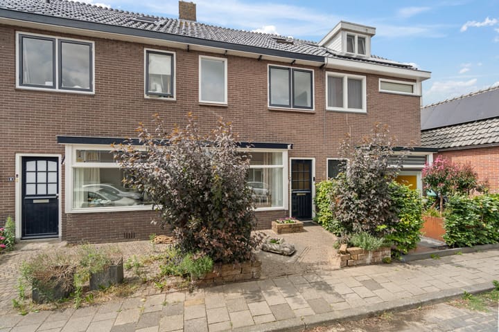 Foto 3 van Dahliastraat 4