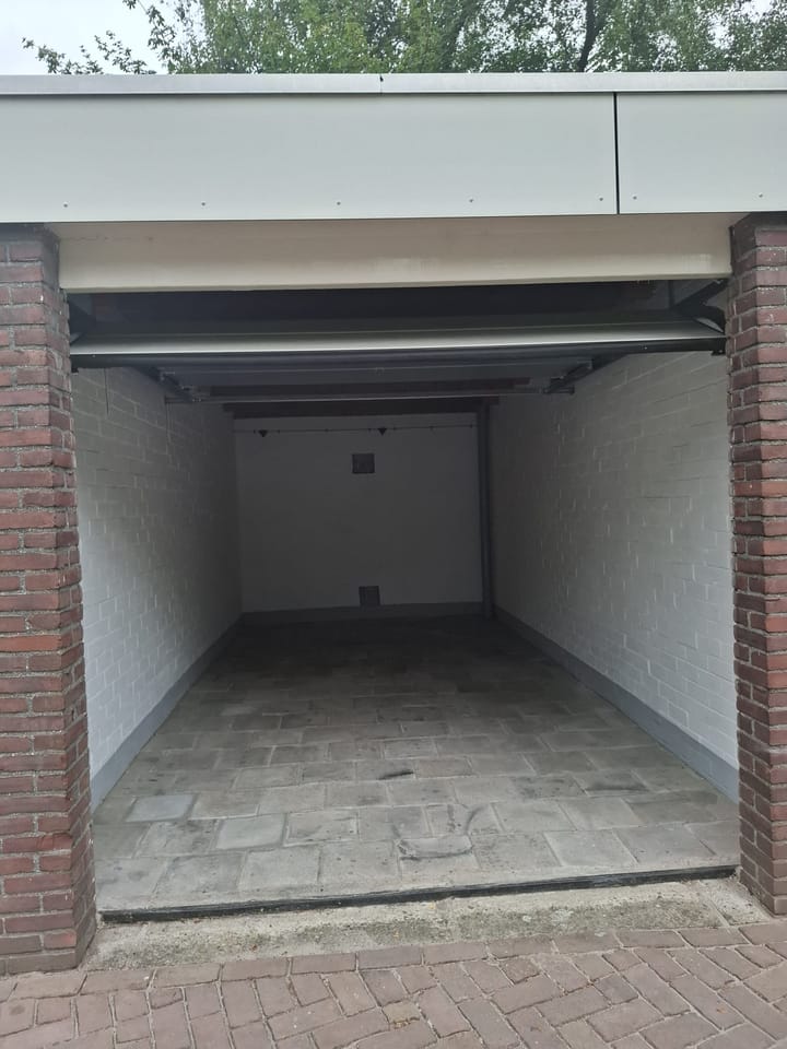 Foto 2 van Oostelijk Halfrond 97-F