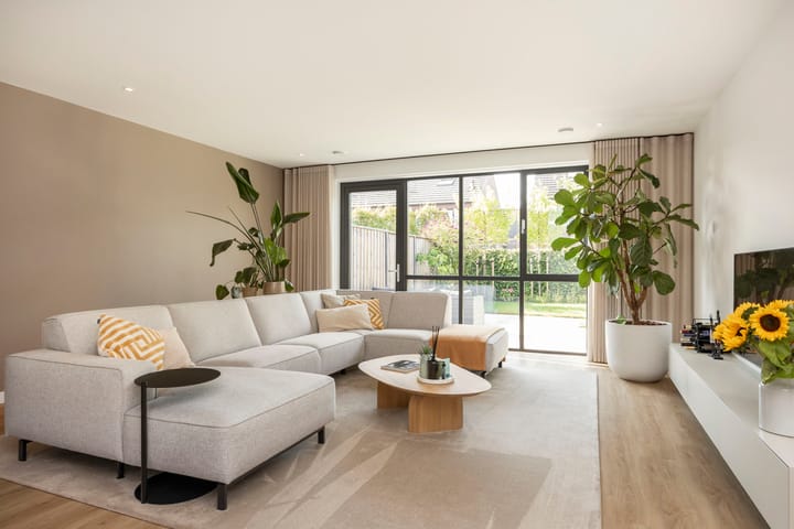 Photo 2 of M. de Witstraat 21