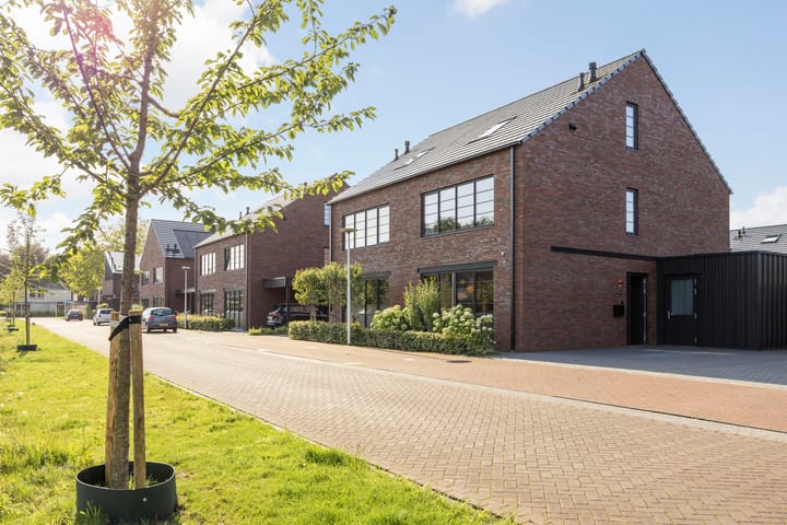 Photo 5 of M. de Witstraat 21