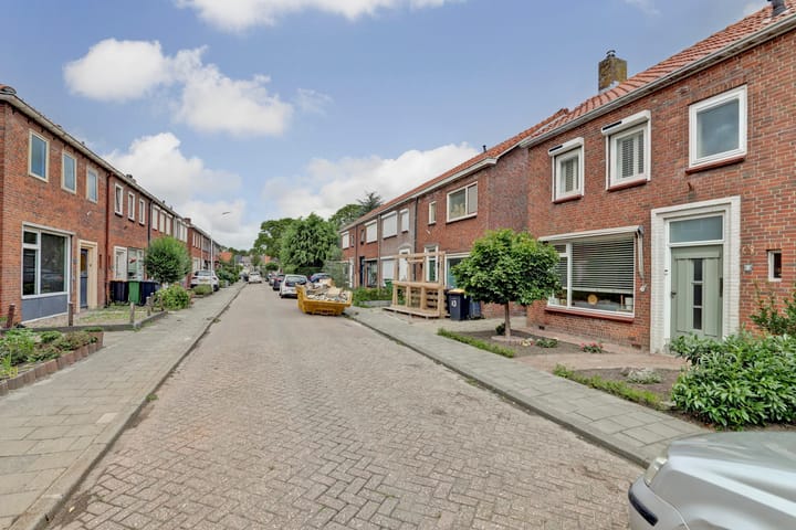 Photo 3 of Lijsterbesstraat 8