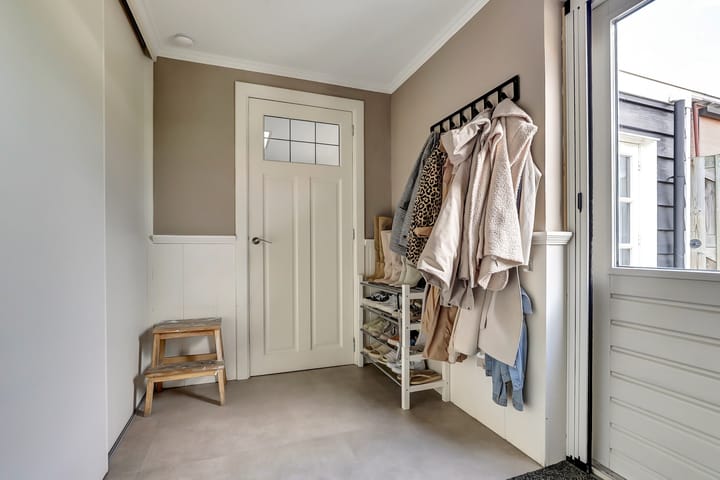 Photo 16 of Lijsterbesstraat 8