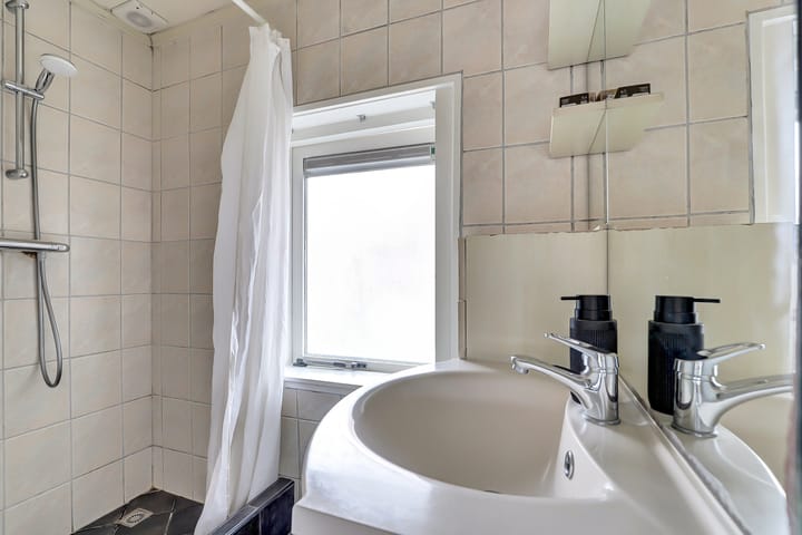 Photo 22 of Lijsterbesstraat 8