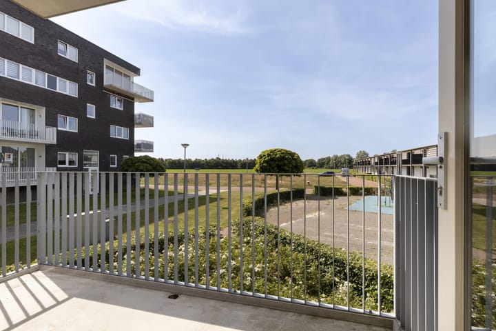 Foto 4 van Klaproosweg 41