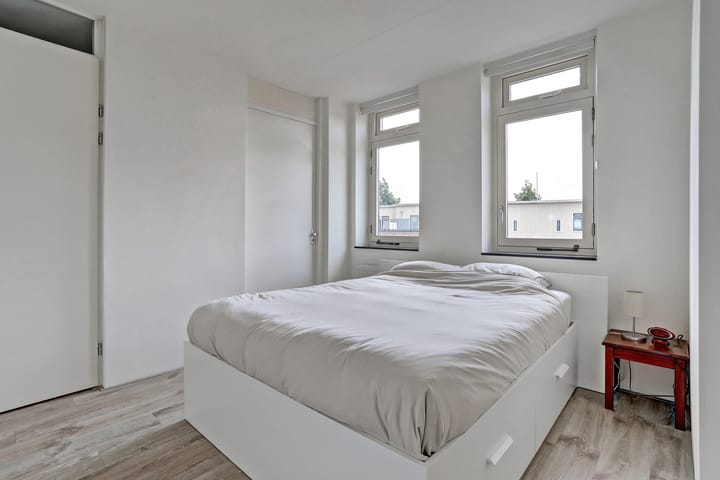 Foto 15 van Theo van Doesburgstraat 107