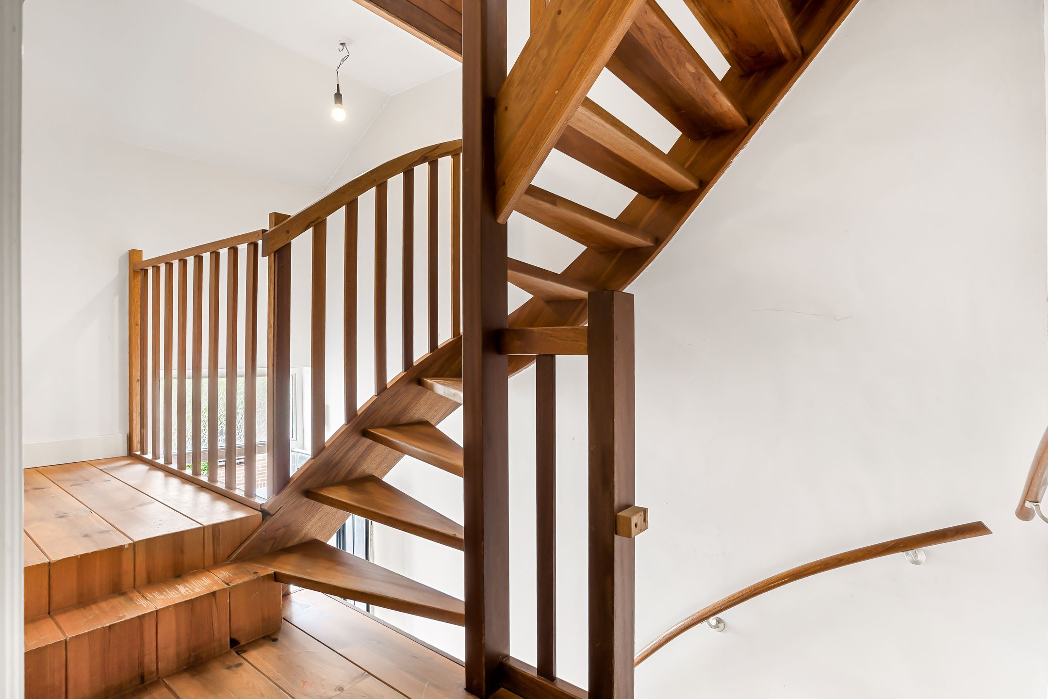 Foto 24 van Willemstraat 10-A