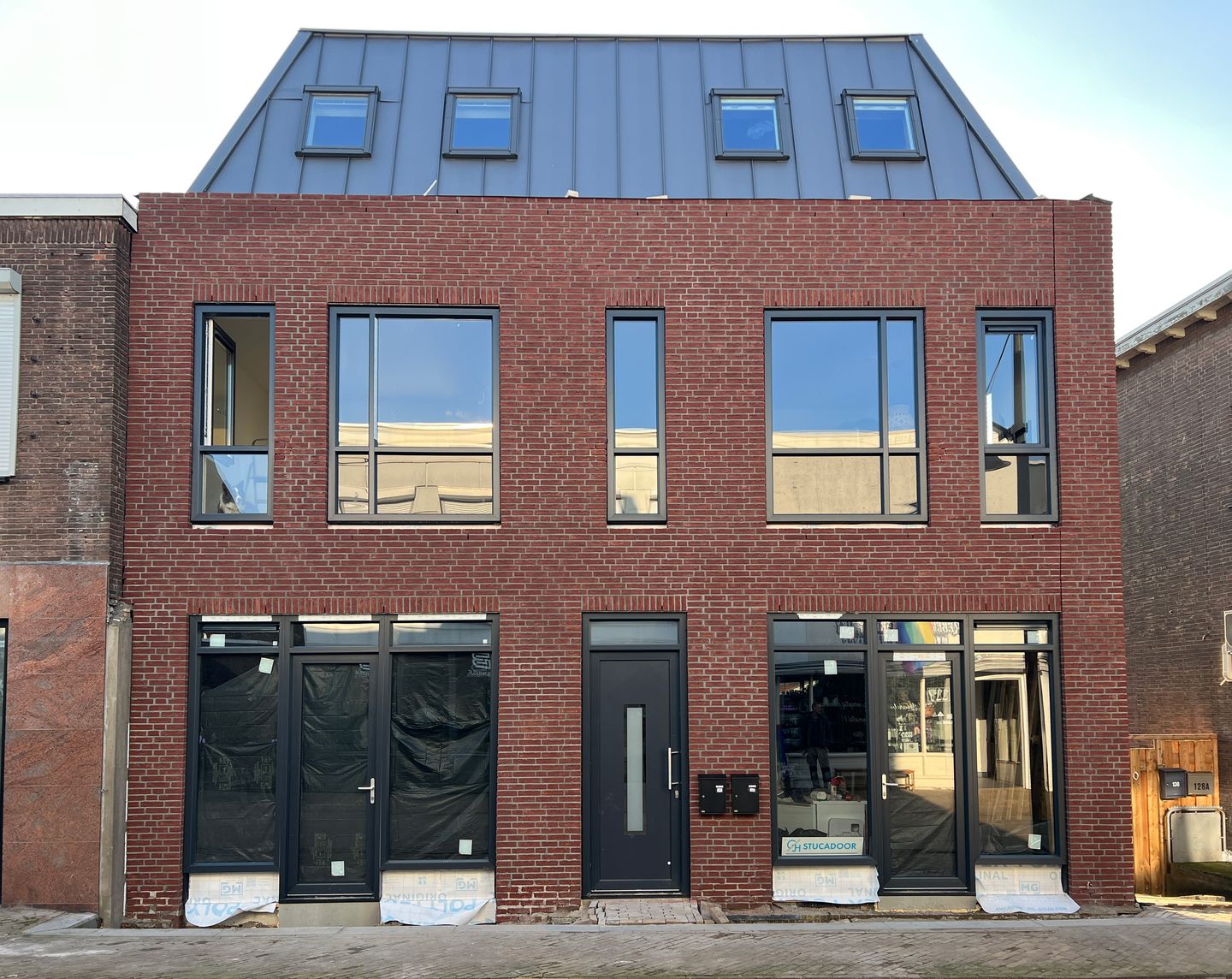Bekijk foto 2 van Kerkbuurt 128