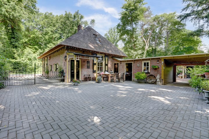 Photo 4 of Groteweg 12