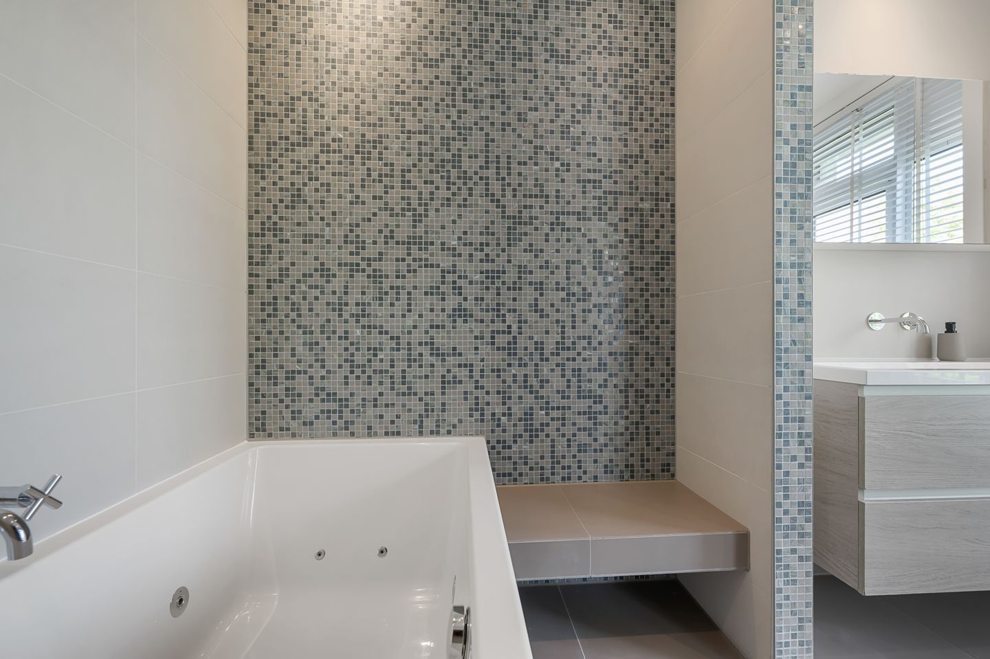 Foto 20 van Admiralengracht 215-3