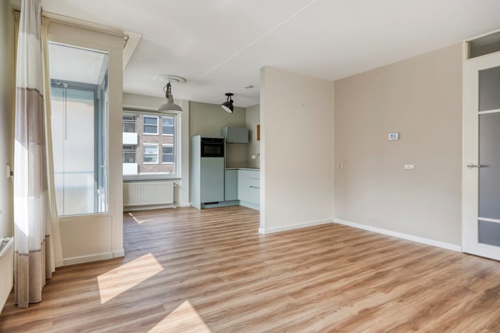 Foto 6 van Diepenbrockstraat 2