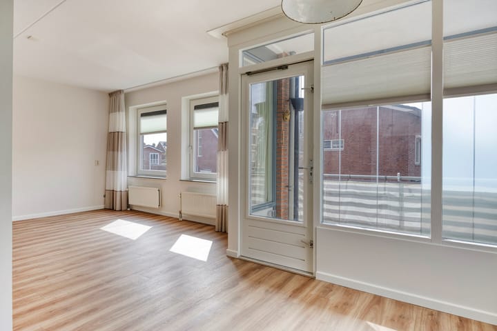 Foto 9 van Diepenbrockstraat 2