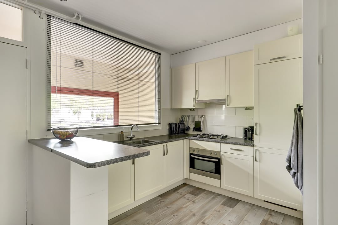 Foto 2 van Dokter van Stratenweg 125